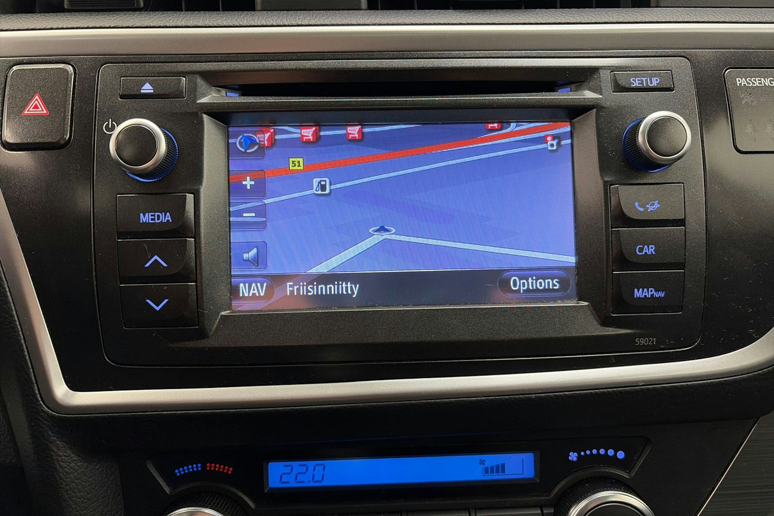 Ruskea (beige) Toyota Auris 2013 kuva 20.