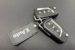 Ruskea (beige) Toyota Auris 2013 kuva 25.