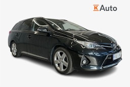 musta Toyota Auris 2013 kuva 1.