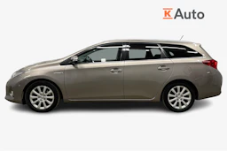 ruskea (beige) Toyota Auris 2013 kuva 5.