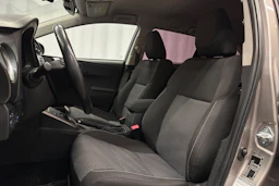 ruskea (beige) Toyota Auris 2013 kuva 12.