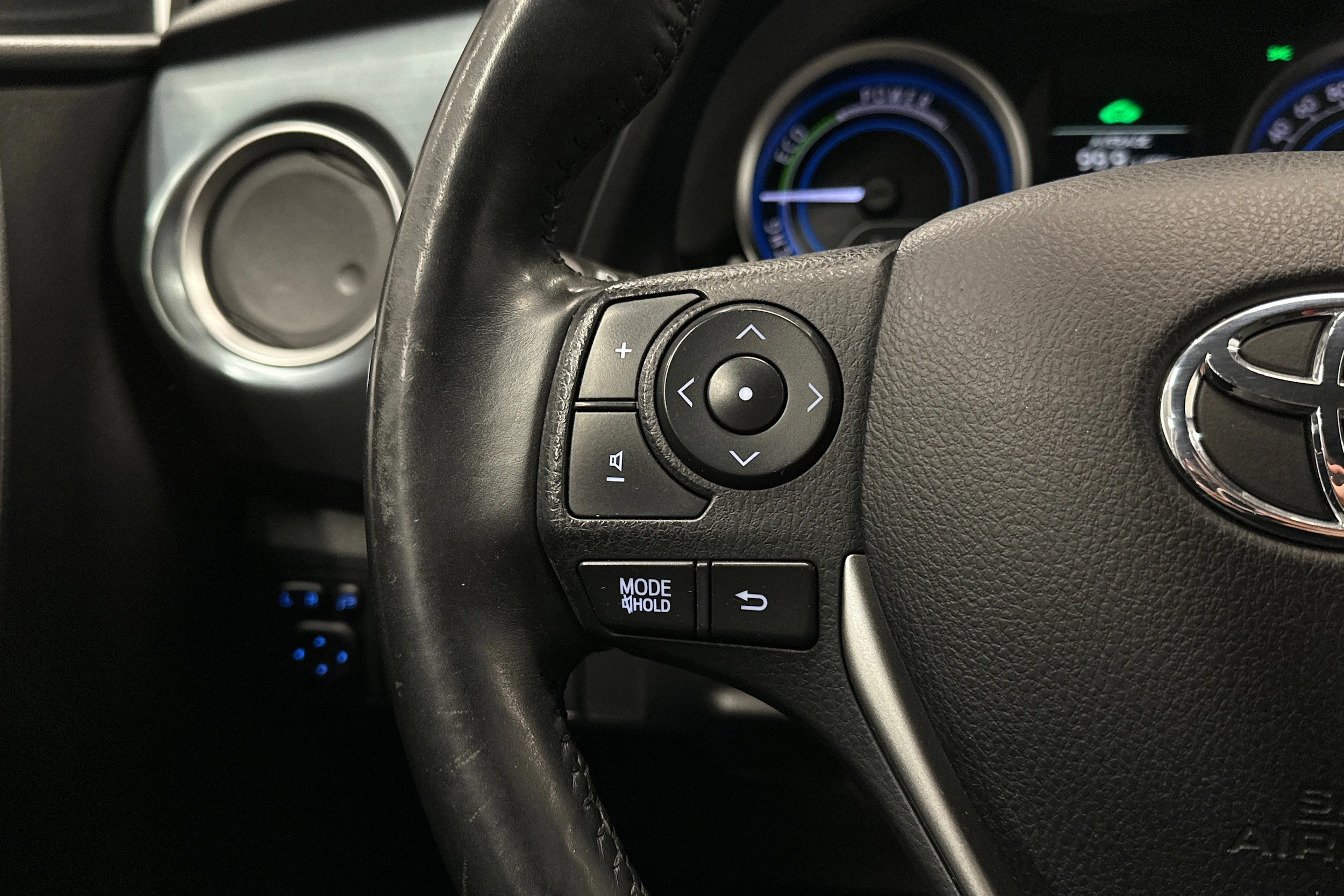 ruskea (beige) Toyota Auris 2013 kuva 15.