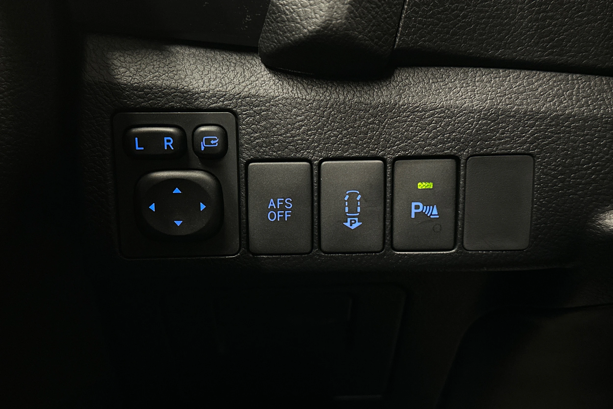 ruskea (beige) Toyota Auris 2013 kuva 17.