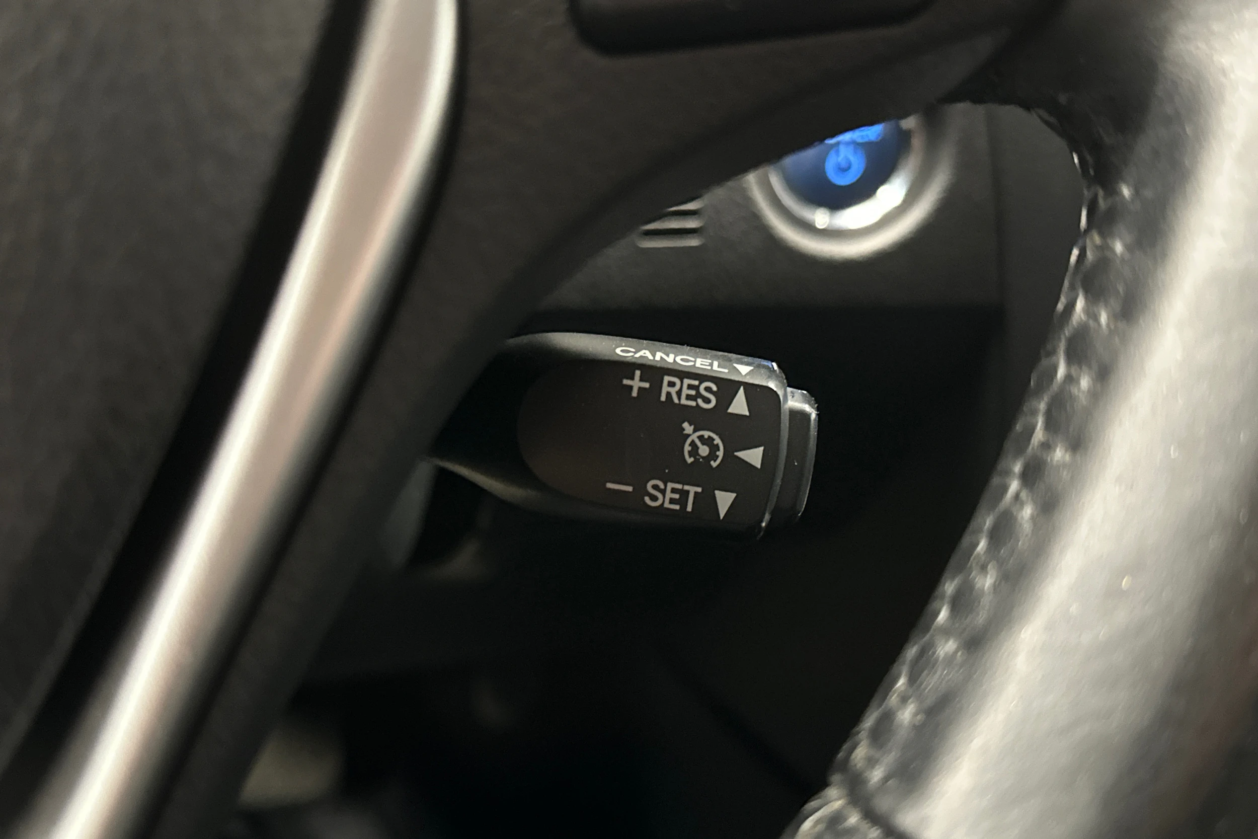 ruskea (beige) Toyota Auris 2013 kuva 19.