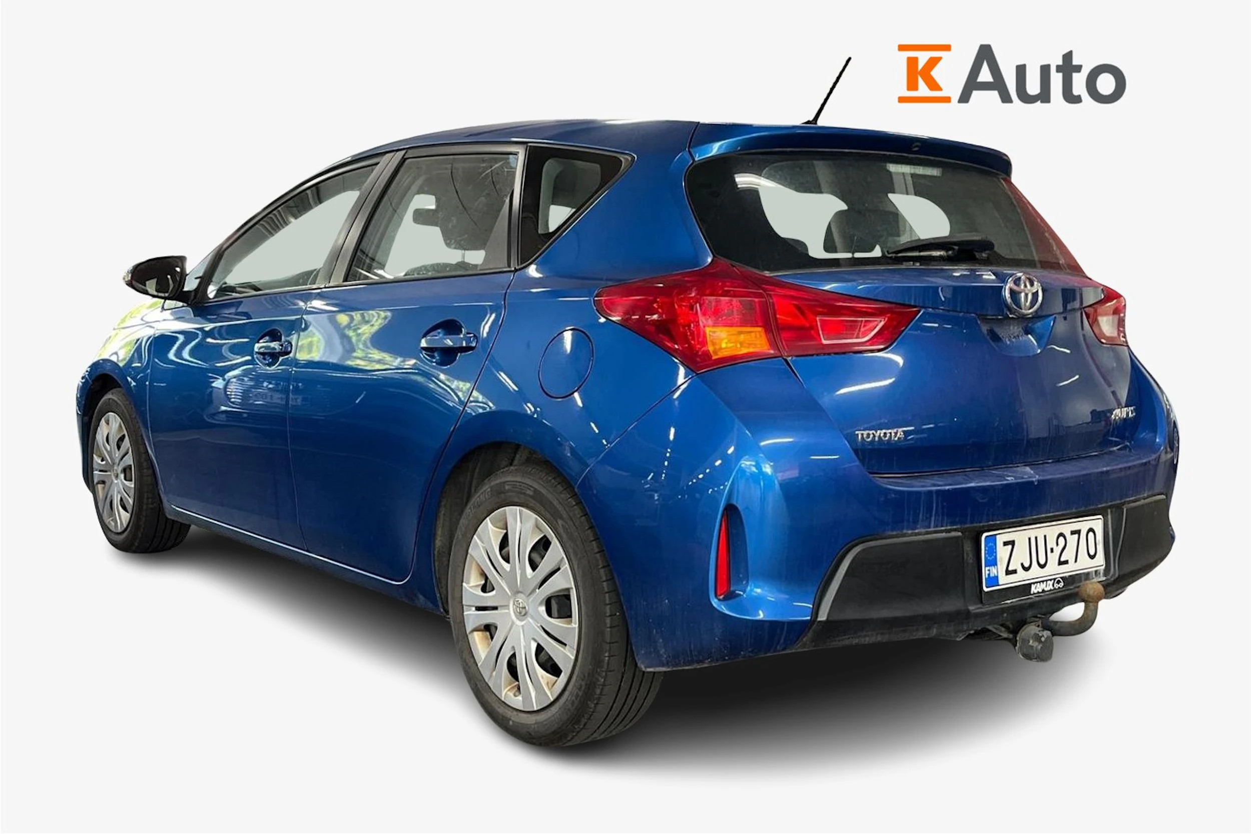 Sininen Toyota Auris 2013 kuva 2.