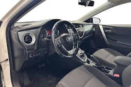 valkoinen Toyota Auris 2014 kuva 7.