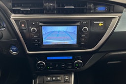 valkoinen Toyota Auris 2014 kuva 23.