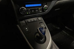 valkoinen Toyota Auris 2014 kuva 19.