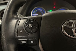 valkoinen Toyota Auris 2014 kuva 21.