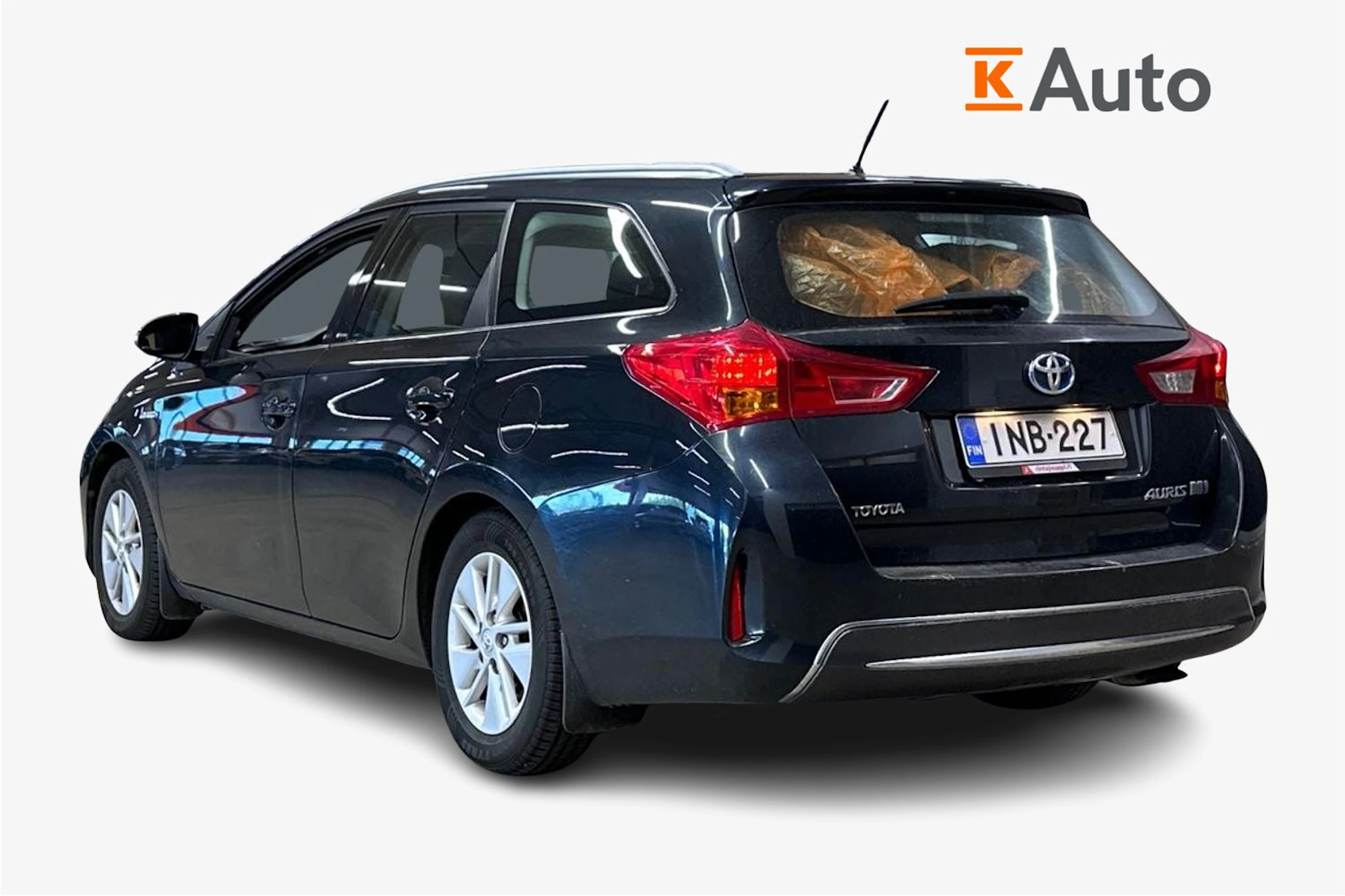 harmaa Toyota Auris 2014 kuva 2.
