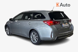 Harmaa Toyota Auris 2014 kuva 3.