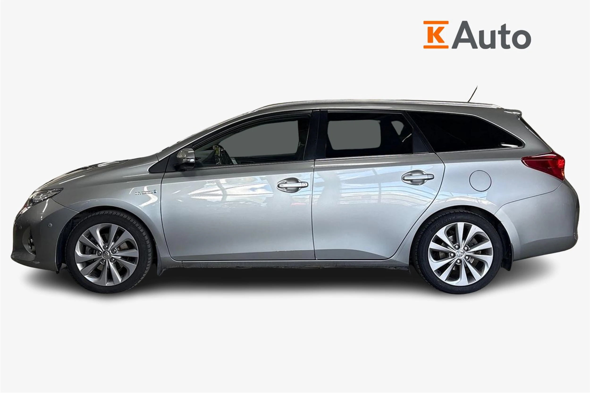 Harmaa Toyota Auris 2014 kuva 7.