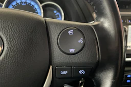 Punainen Toyota Auris 2014 kuva 19.