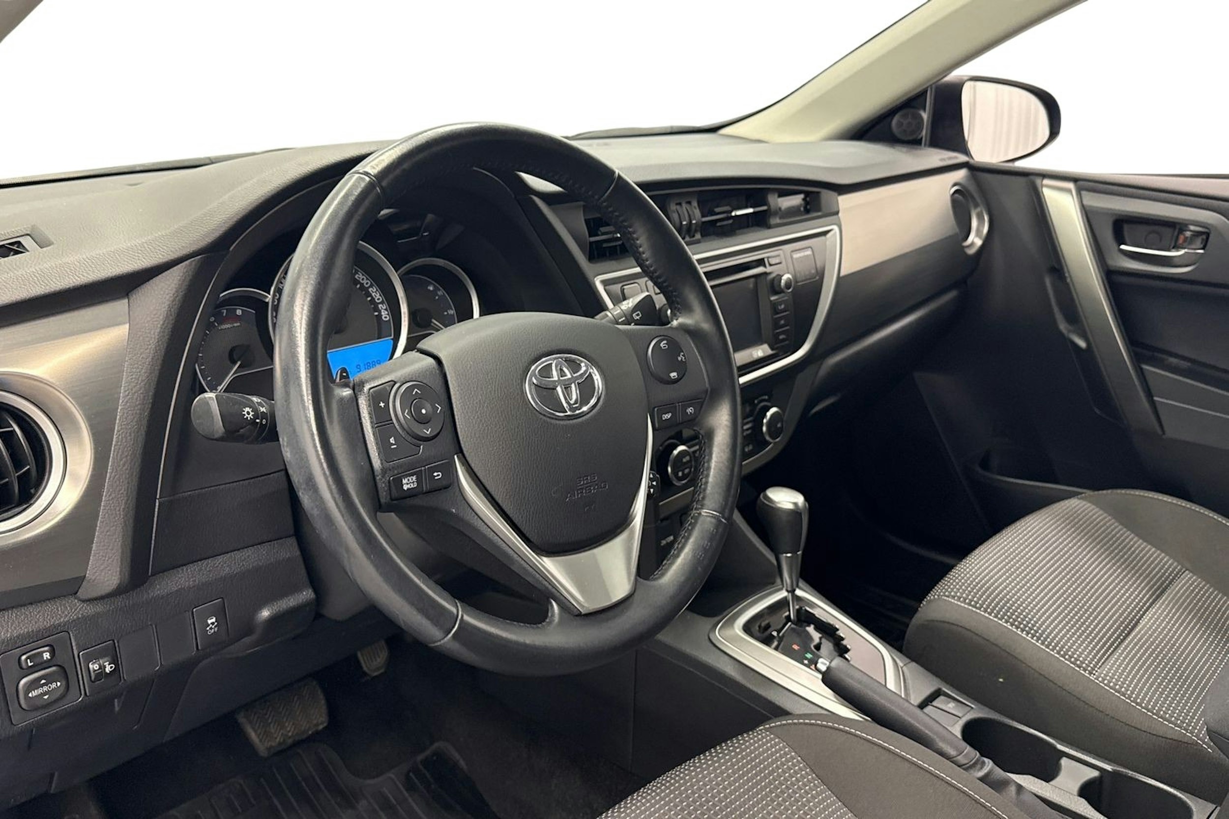 sininen Toyota Auris 2014 kuva 7.