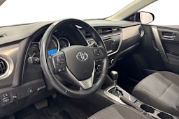 sininen Toyota Auris 2014 kuva 7.