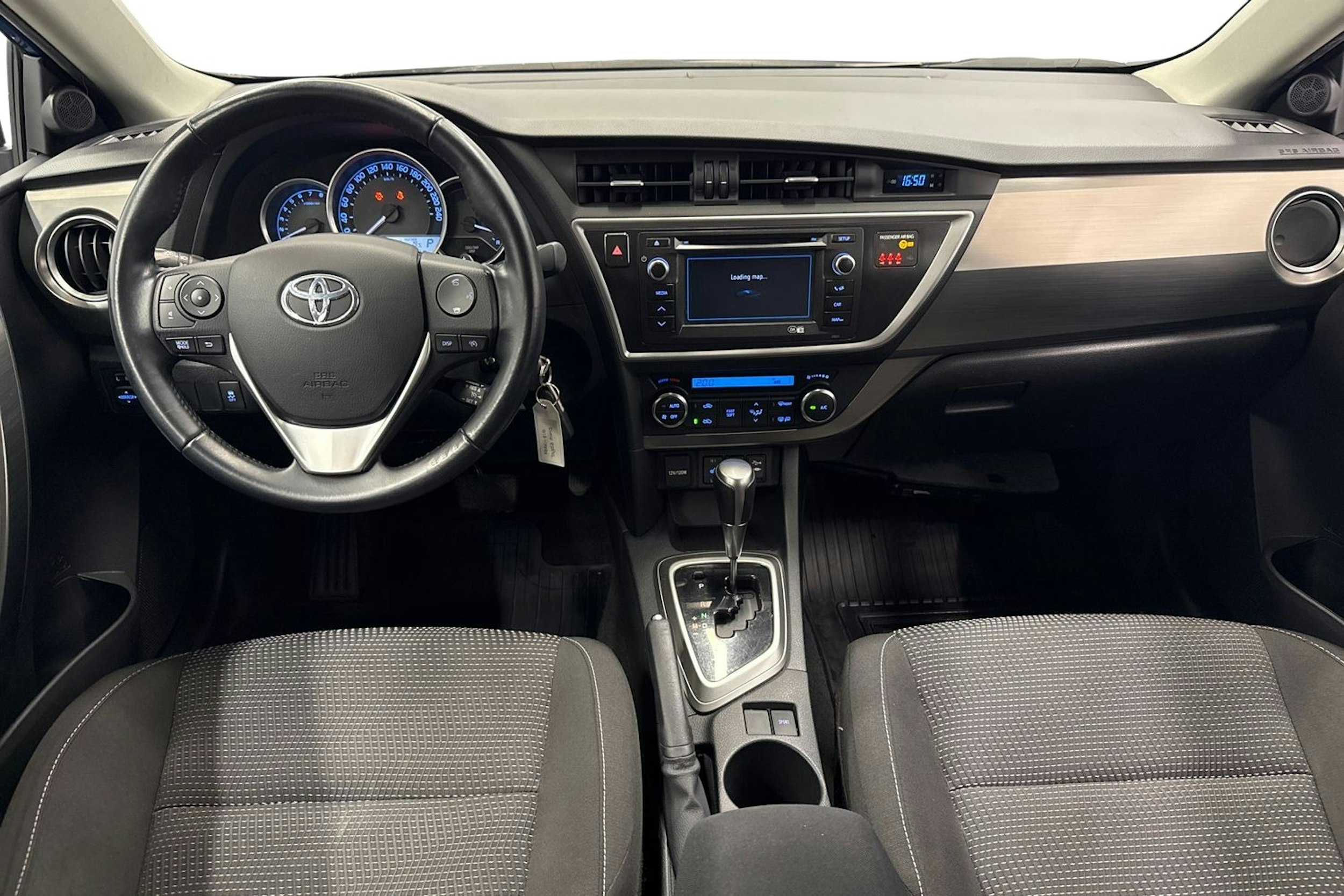 sininen Toyota Auris 2014 kuva 9.