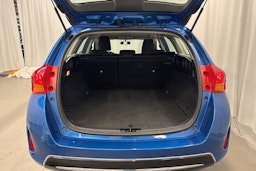sininen Toyota Auris 2014 kuva 14.