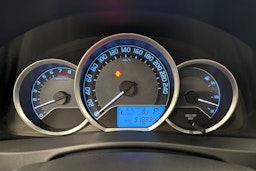 sininen Toyota Auris 2014 kuva 18.