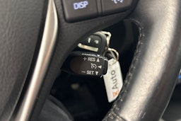 sininen Toyota Auris 2014 kuva 21.