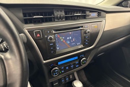 sininen Toyota Auris 2014 kuva 22.