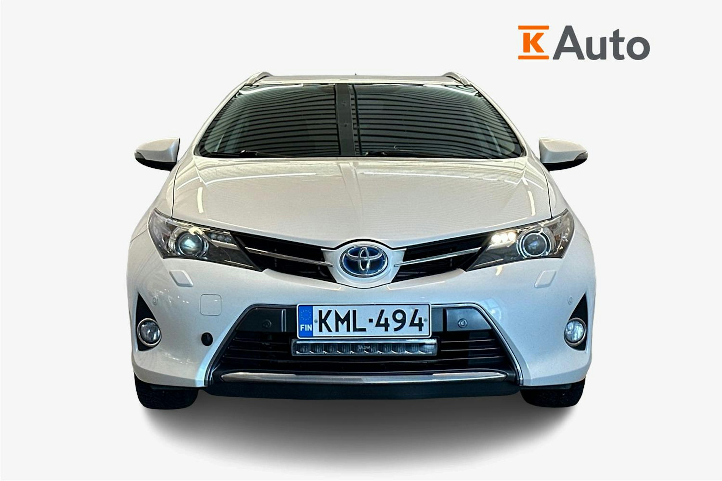 valkoinen Toyota Auris 2014 kuva 5.