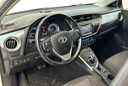 valkoinen Toyota Auris 2014 kuva 7.
