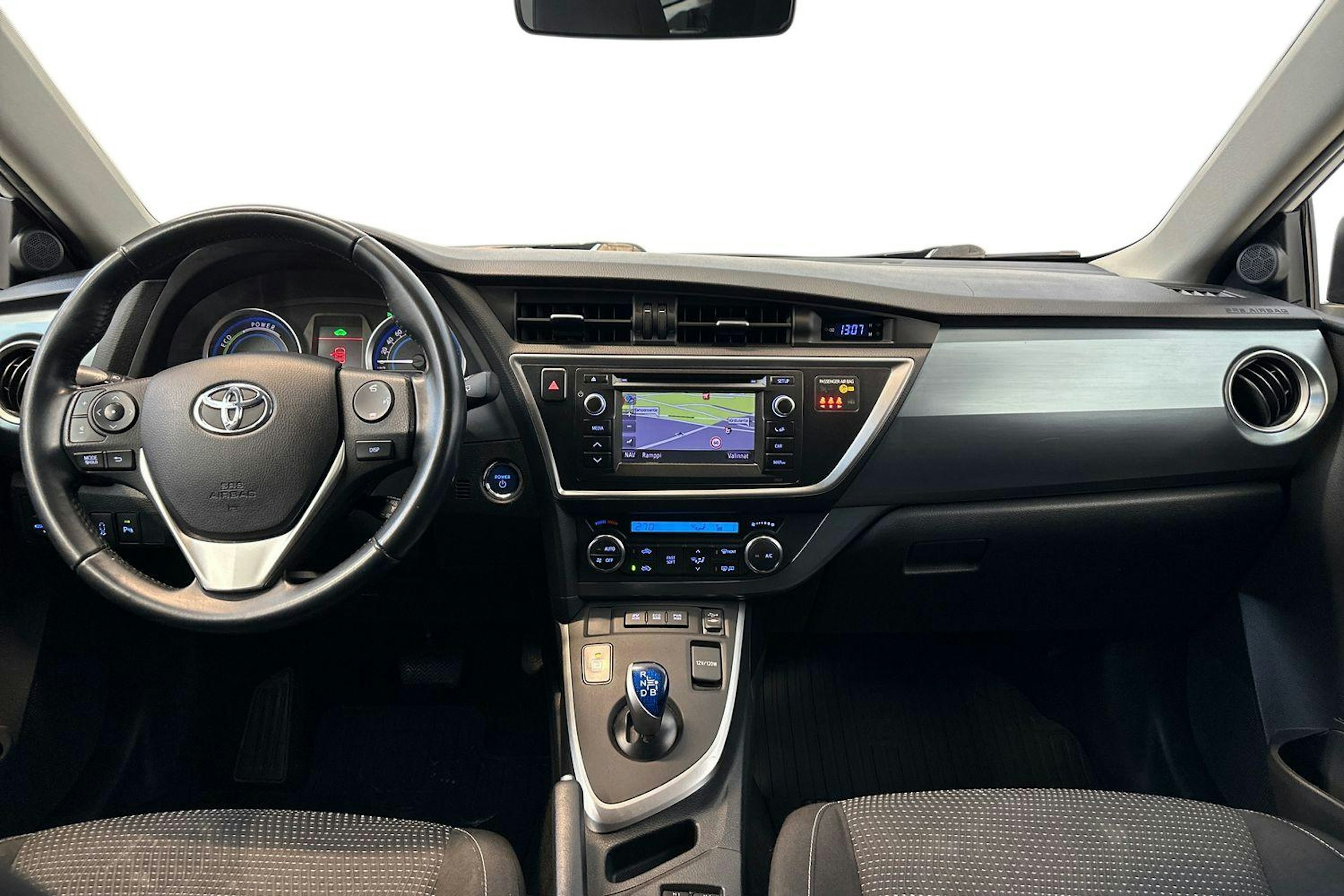 valkoinen Toyota Auris 2014 kuva 9.