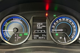 valkoinen Toyota Auris 2014 kuva 20.