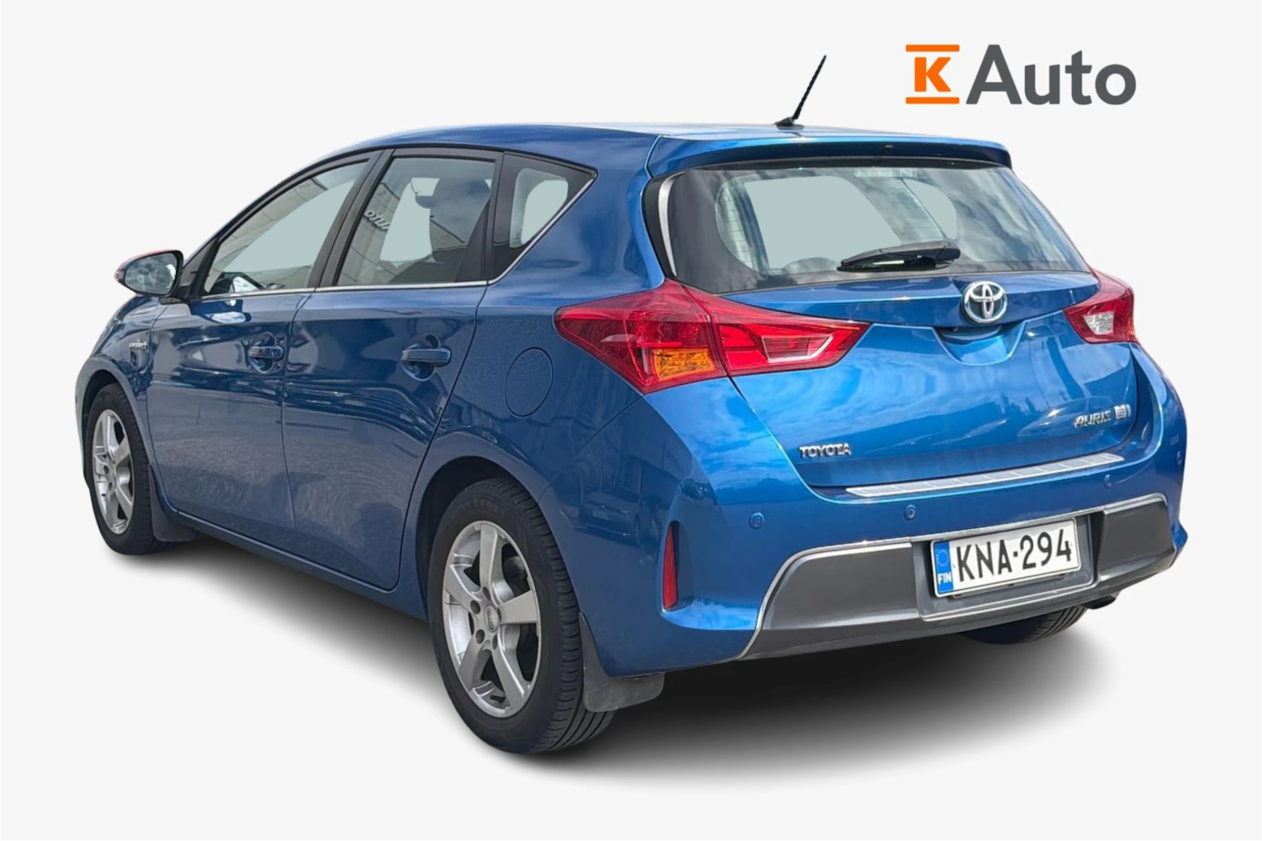sininen Toyota Auris 2014 kuva 2.