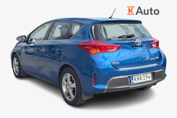 sininen Toyota Auris 2014 kuva 2.