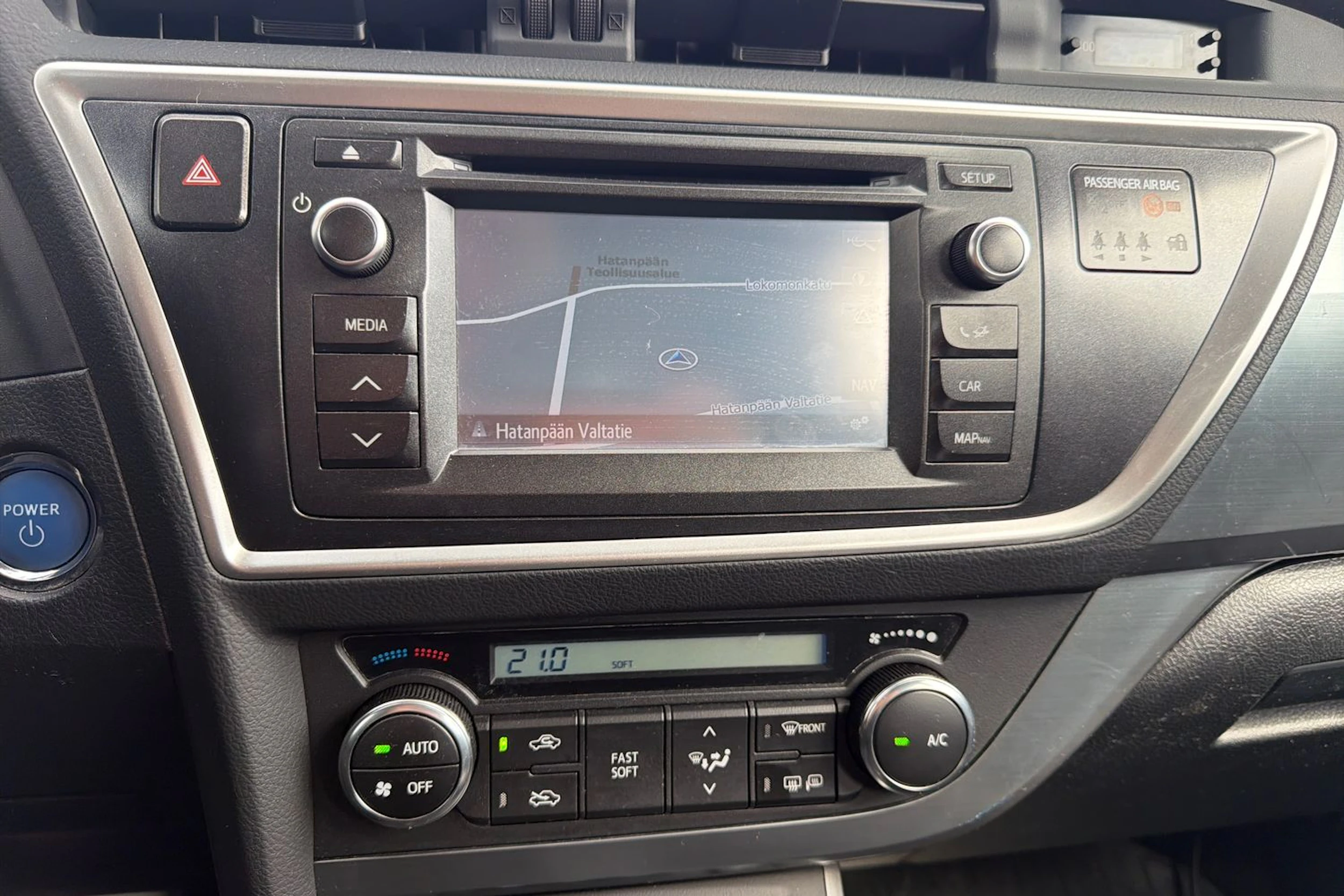 sininen Toyota Auris 2014 kuva 4.