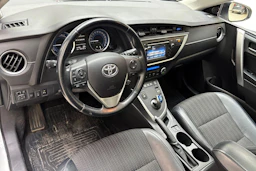 valkoinen Toyota Auris 2014 kuva 8.