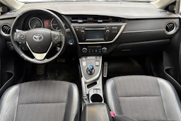 valkoinen Toyota Auris 2014 kuva 9.