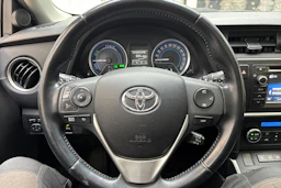 valkoinen Toyota Auris 2014 kuva 20.