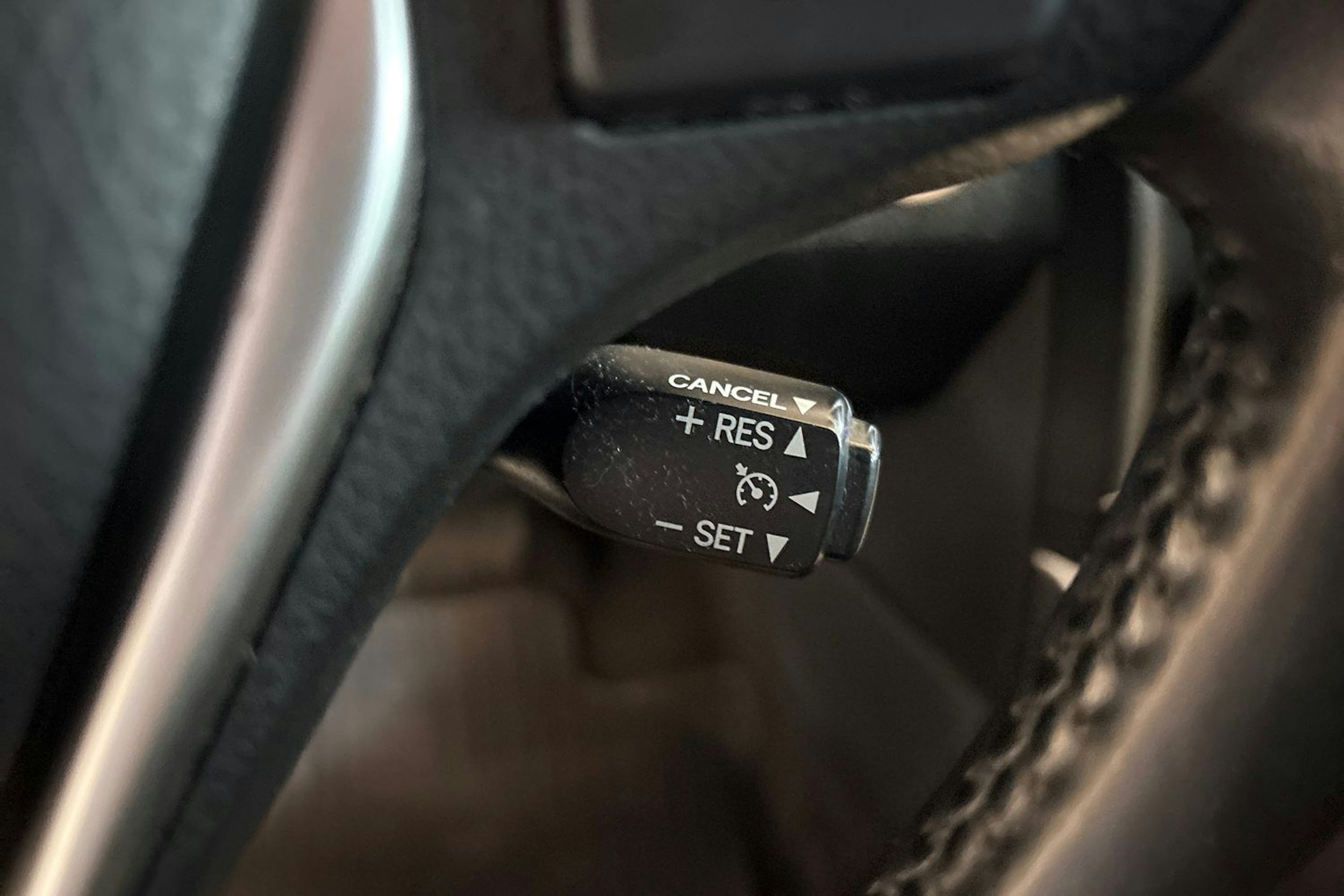 Valkoinen Toyota Auris 2014 kuva 21.