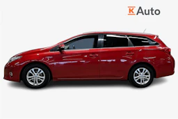 punainen Toyota Auris 2014 kuva 6.