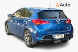 sininen Toyota Auris 2015 kuva 2.