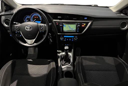 sininen Toyota Auris 2015 kuva 7.