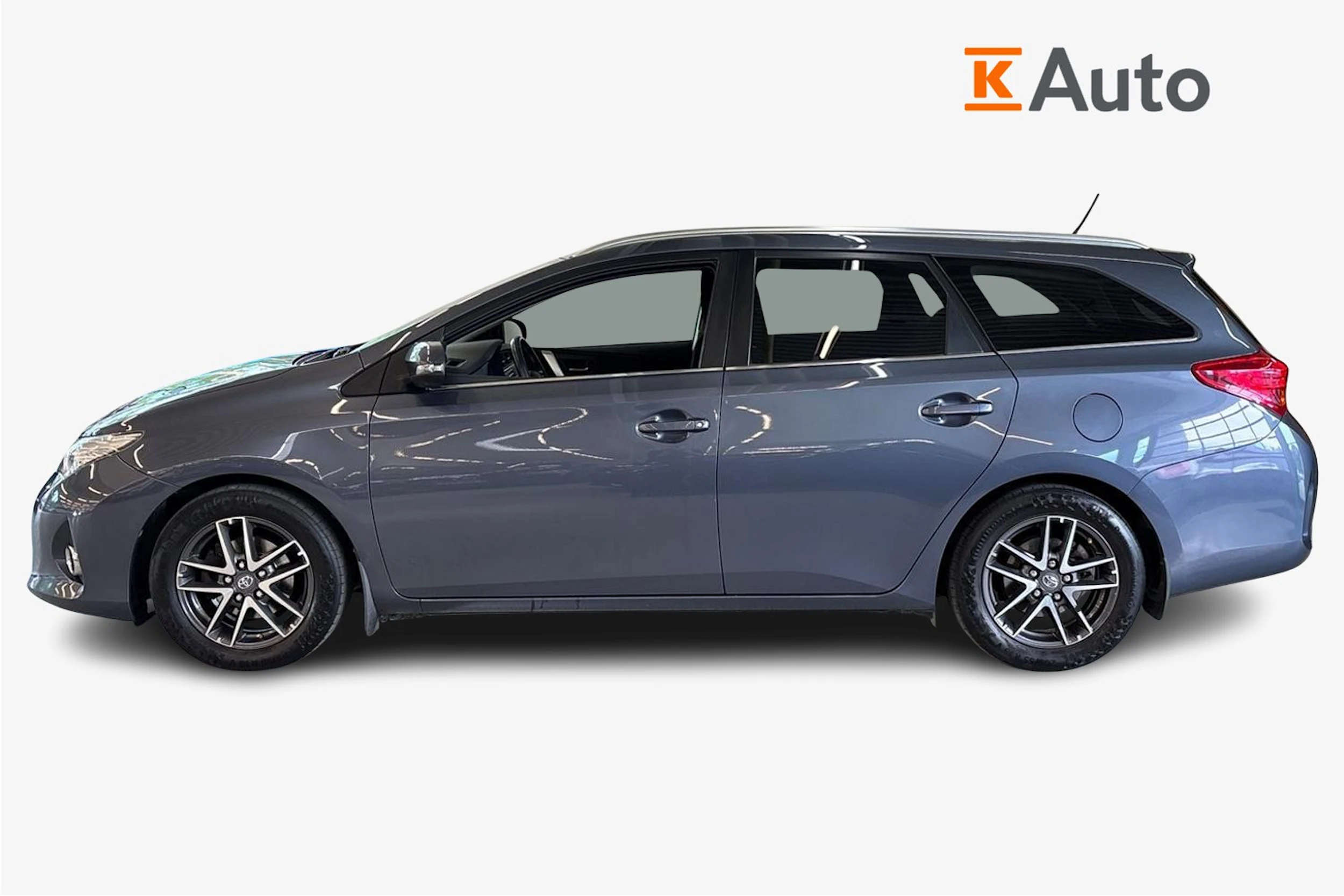 sininen Toyota Auris 2015 kuva 5.