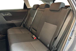 sininen Toyota Auris 2015 kuva 8.