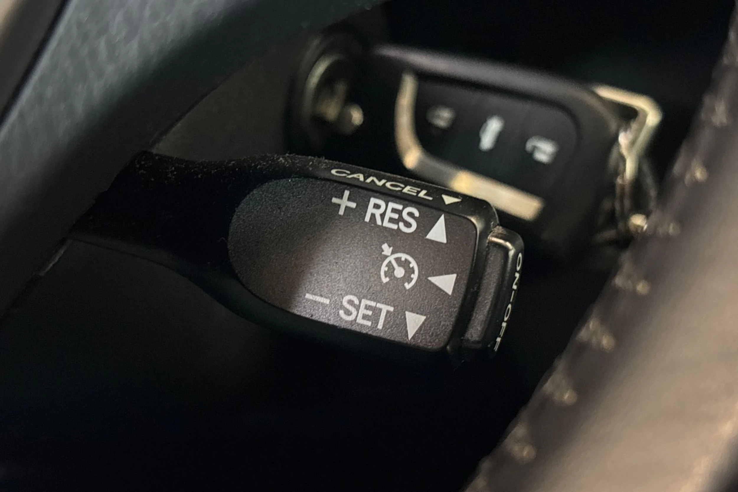 sininen Toyota Auris 2015 kuva 17.