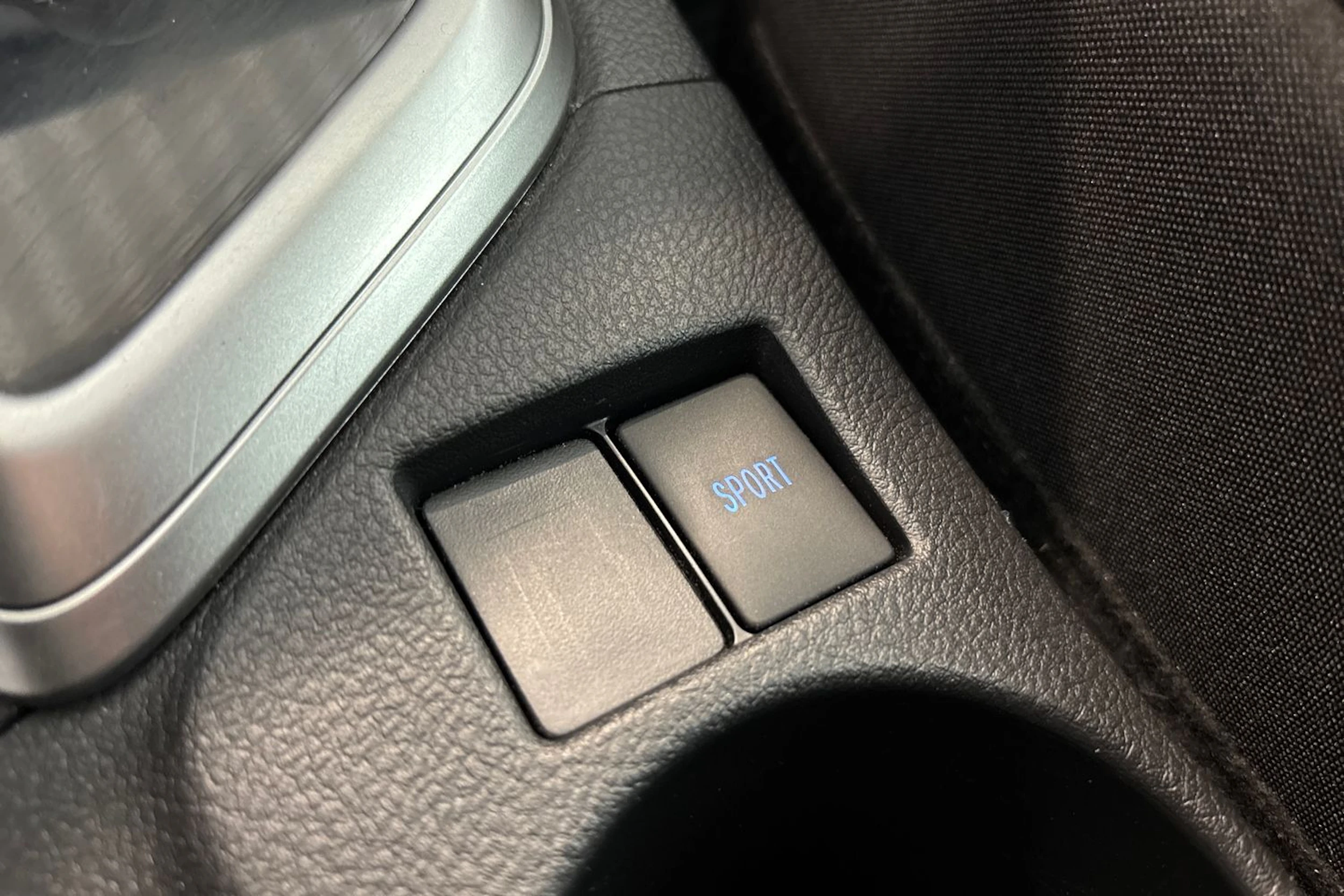sininen Toyota Auris 2015 kuva 19.