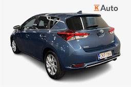 sininen Toyota Auris 2015 kuva 2.