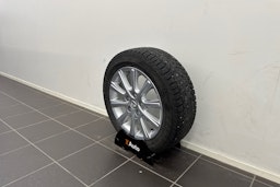 sininen Toyota Auris 2015 kuva 13.