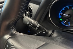 sininen Toyota Auris 2015 kuva 19.