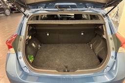 sininen Toyota Auris 2015 kuva 33.