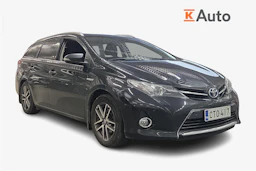 musta Toyota Auris 2015 kuva 1.