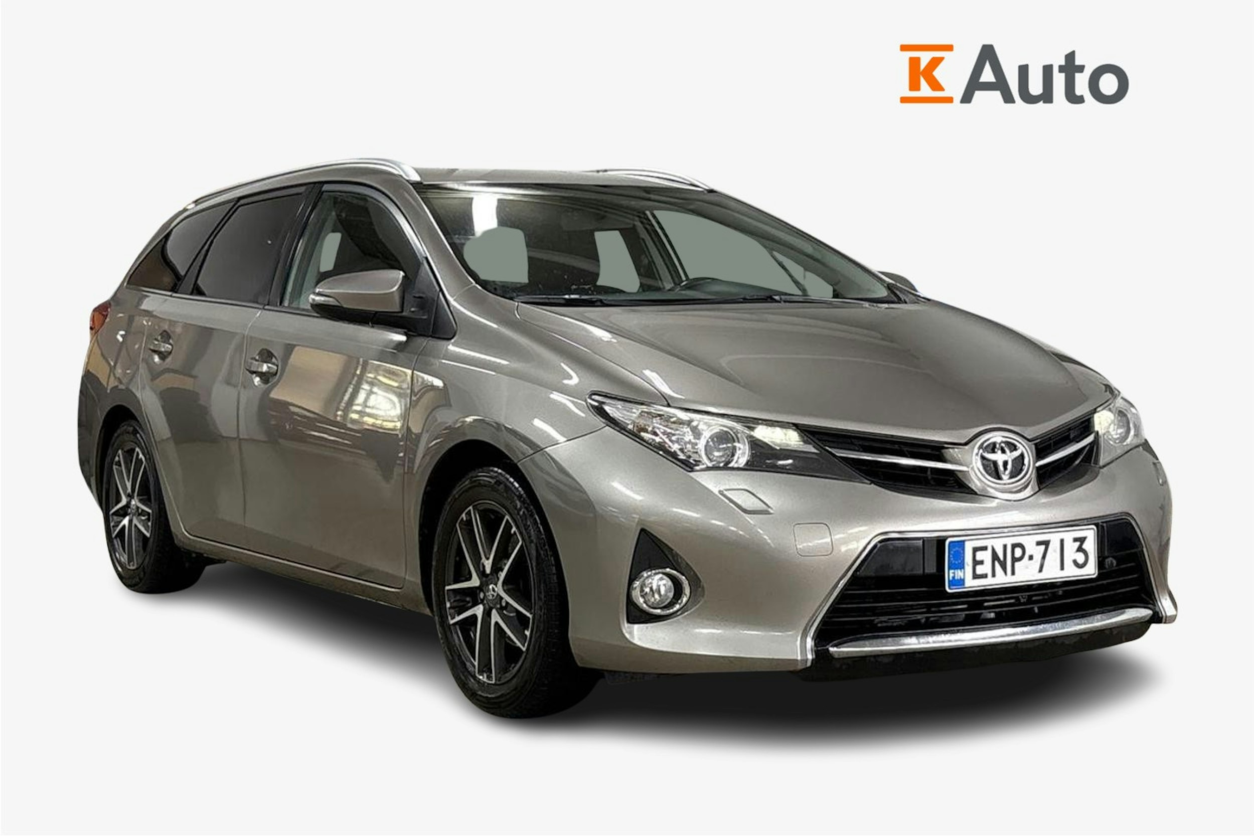 ruskea (beige) Toyota Auris 2015 kuva 1.
