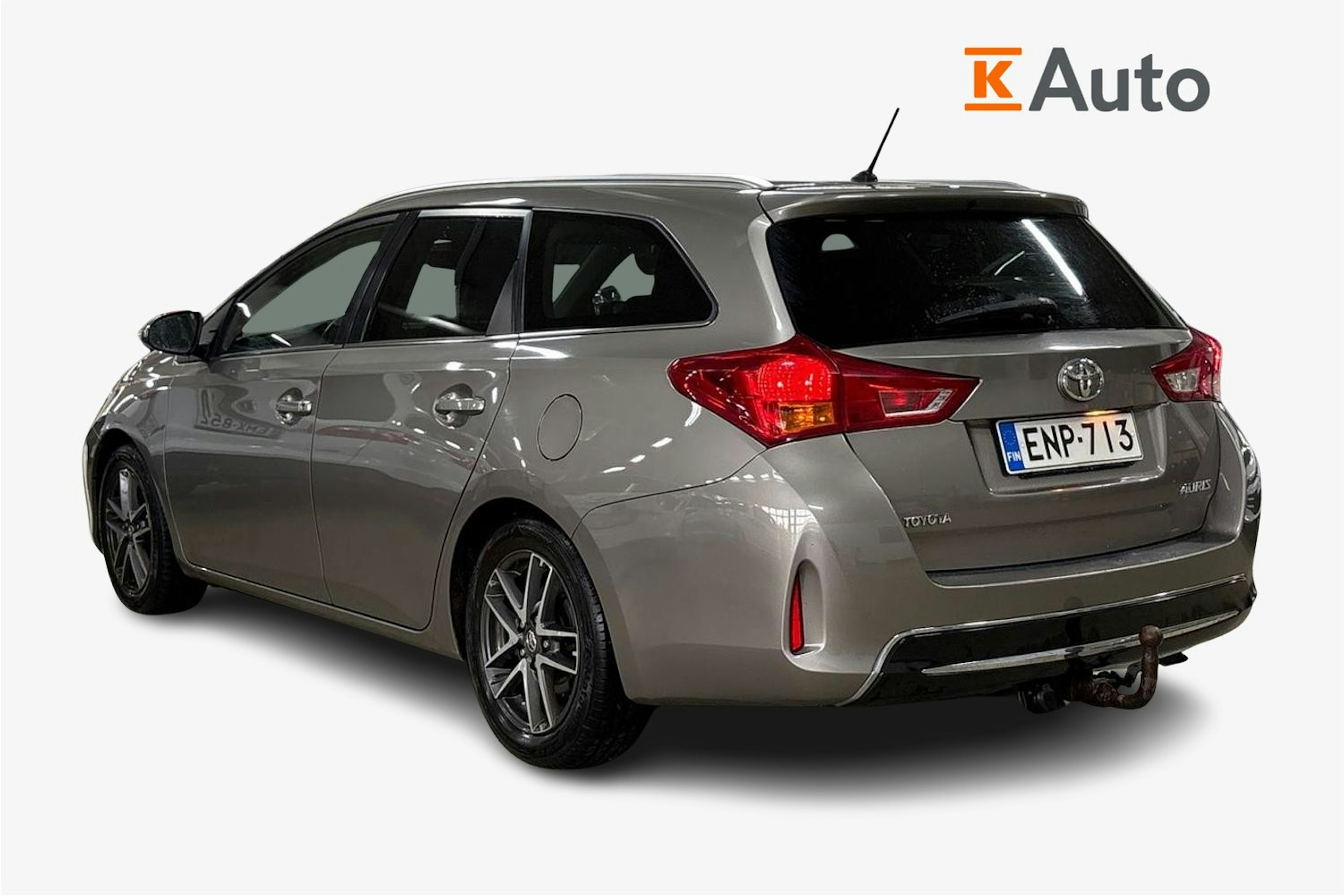 ruskea (beige) Toyota Auris 2015 kuva 2.