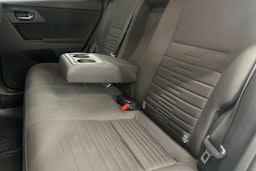 valkoinen Toyota Auris 2015 kuva 16.